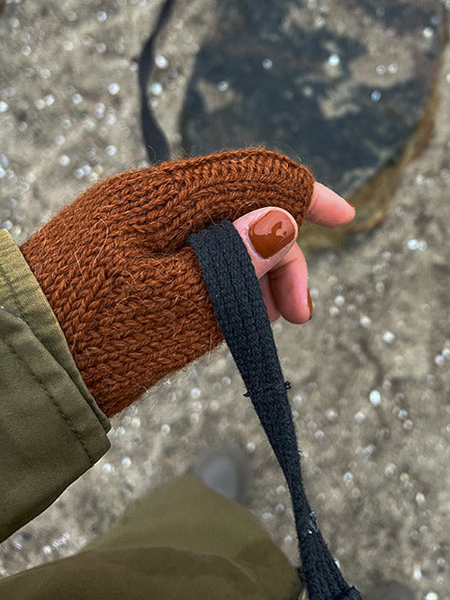 Half Season Mittens