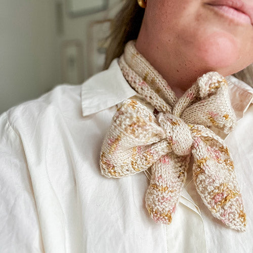 Tiny Bow Scarf
