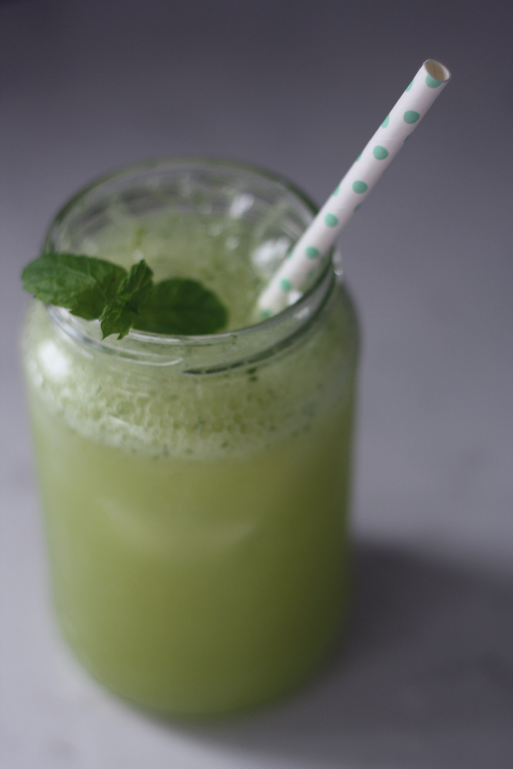 Grøn cooler alkoholfri agurk mynte